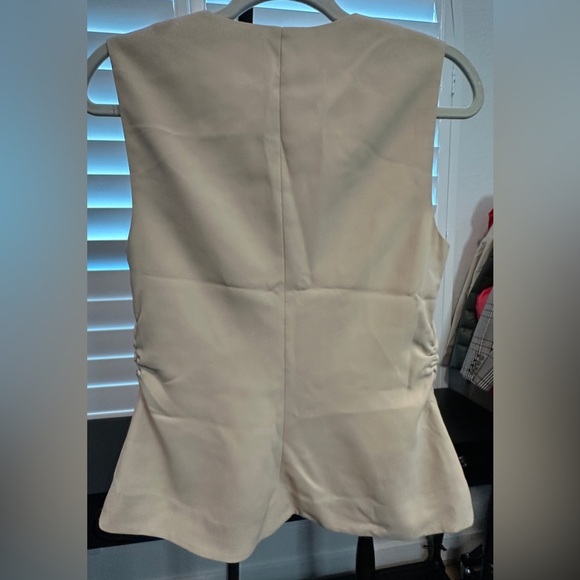 Derek Lam 10 Crosby | CHAMPAGNE Ruched Crepe Vest - Picture 4 of 5